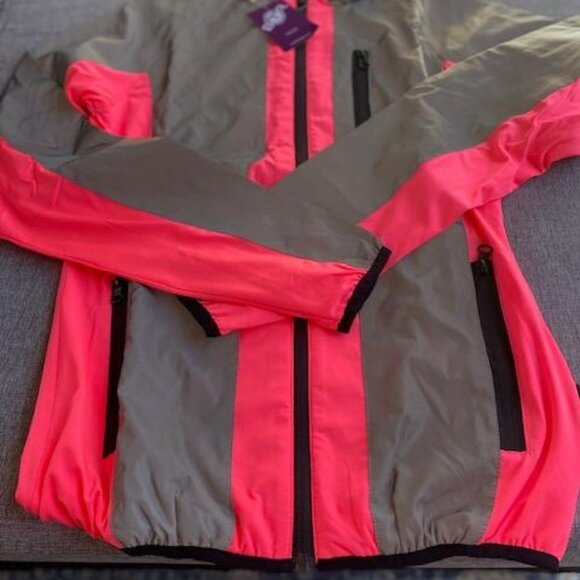 BTR Ladies High Visibility Reflective Silver/Pink Cycling and Running Jacket - Picture 2 of 9